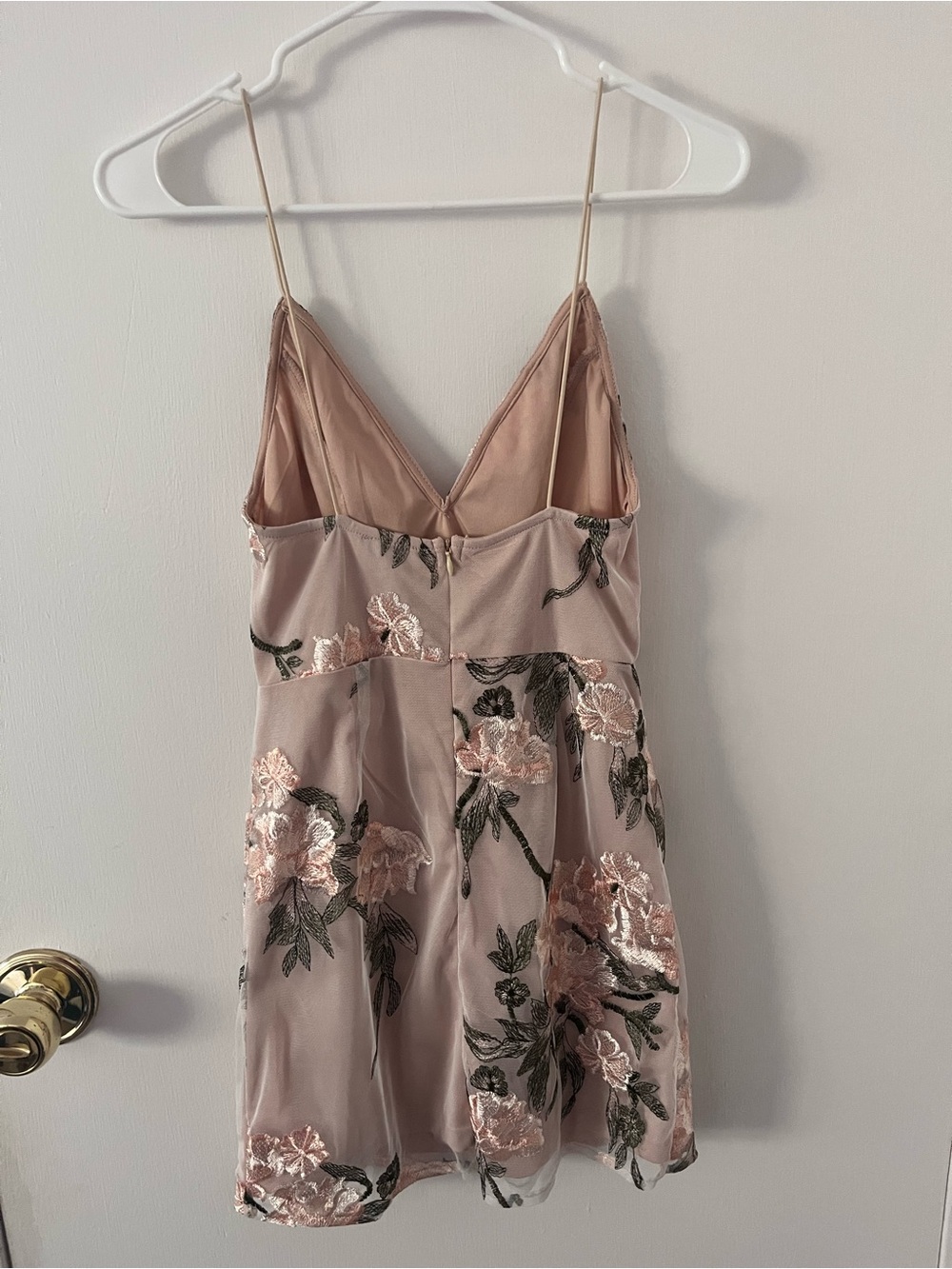 Tobi Embroidered Blush Floral Mini Dress Embellished Romantic Size Small - Picture 5 of 11